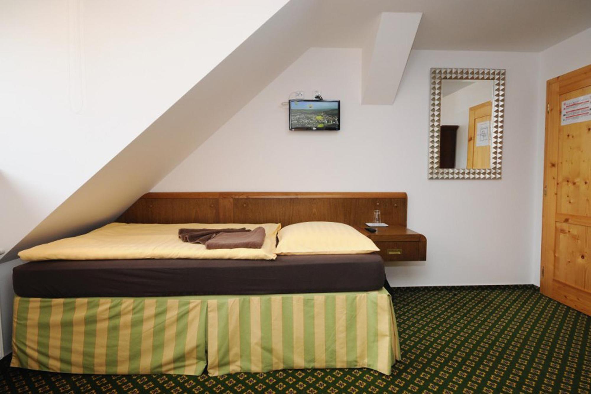 Náměšť nad Oslavou Hotel Restaurant Na Statku מראה חיצוני תמונה